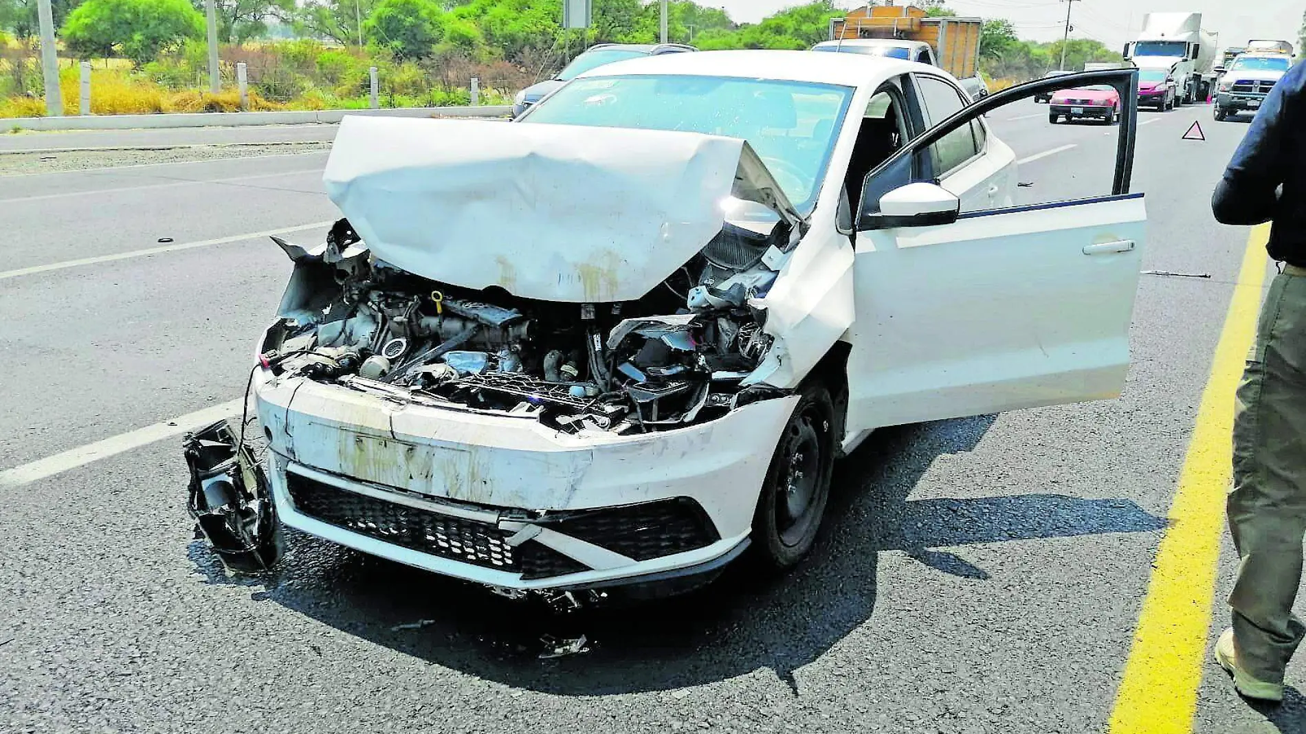 SJR POLI LOS CARROS QUEDARON_CMYK